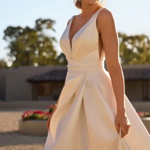 Sophia Tolli Ballina